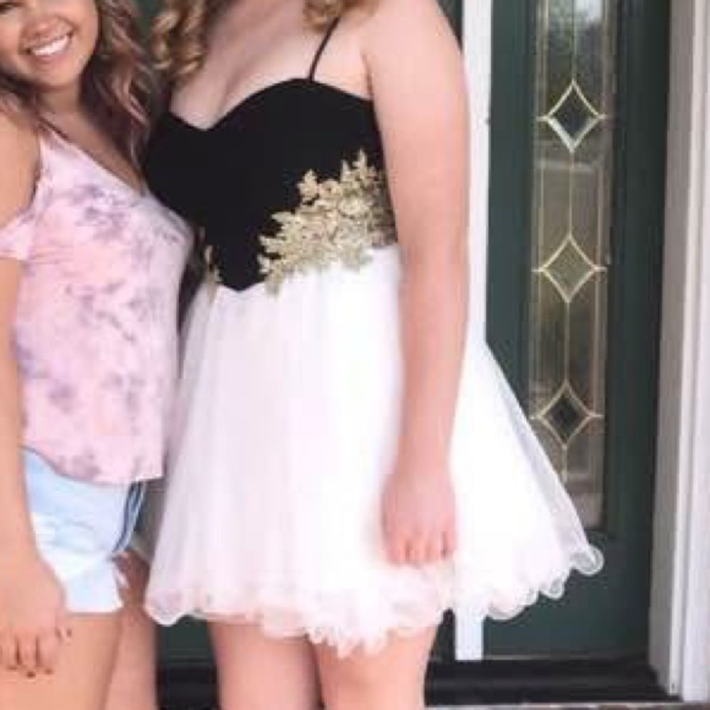 Blondie nites Junior 11 Formal Dress Black and White with Gold Embellishments